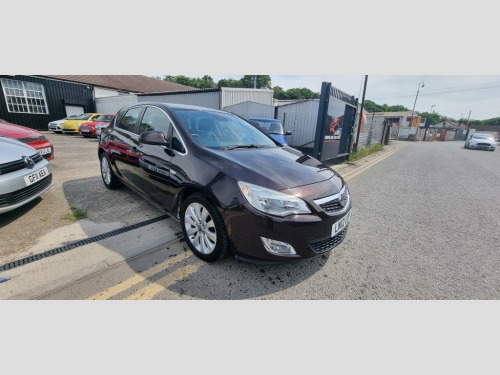 Vauxhall Astra  1.6 ELITE 5d 113 BHP FINISHED IN A SUPER METALLIC