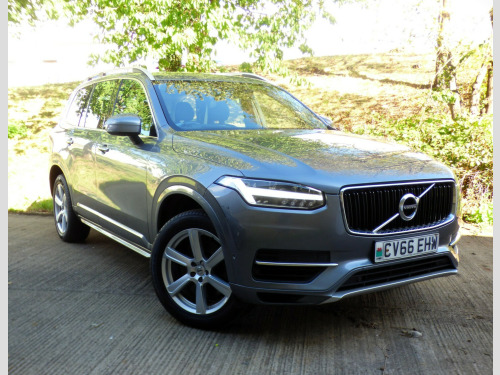 Volvo XC90  T8 TWIN ENGINE MOMENTUM 5-Door