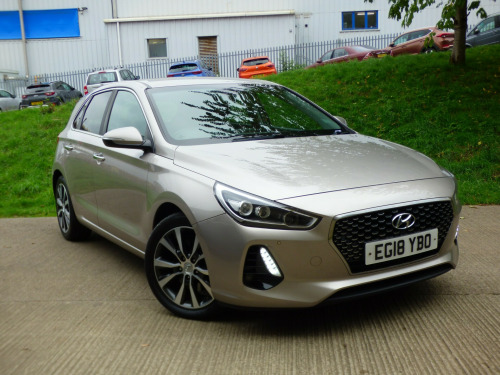 Hyundai i30  1.6 CRDi Blue Drive Premium Hatchback 5dr Diesel DCT Euro 6 (s/s) (110 ps)