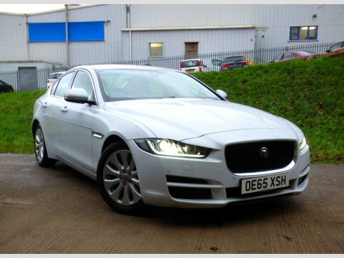 Jaguar XE  2.0d Portfolio Auto Euro 6 (s/s) 4dr