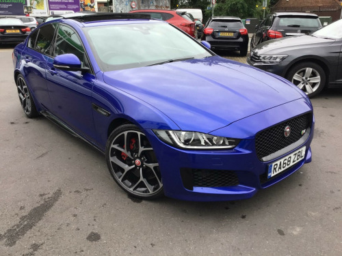 Jaguar XE  3.0 V6 S Auto Euro 6 (s/s) 4dr