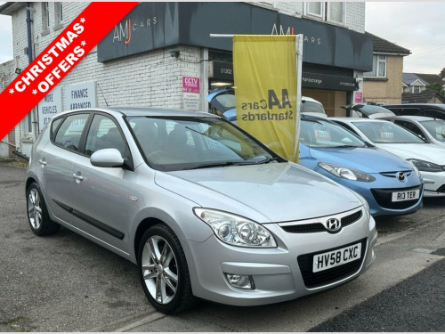 Hyundai i30  1.6 Premium Hatchback 5dr Petrol Manual Euro 4 (12