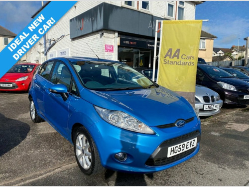 Ford Fiesta  1.25 Zetec Hatchback 5dr Petrol Manual (133 g/km, 