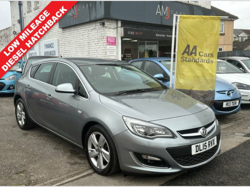 Vauxhall Astra  2.0 CDTi ecoFLEX SRi Hatchback 5dr Diesel Manual E