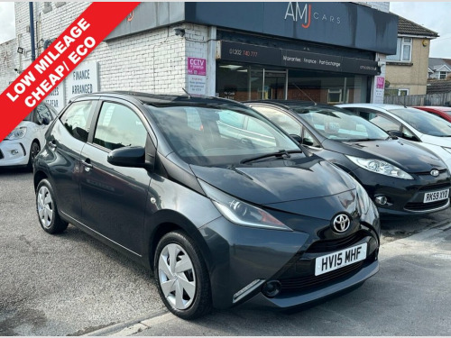 Toyota AYGO  1.0 VVT-i x-play Hatchback 5dr Petrol Manual Euro 