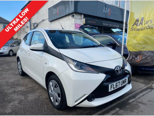 Toyota AYGO  1.0 VVT-i x-play Hatchback 5dr Petrol Manual Euro  