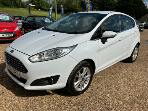 Ford Fiesta  1.2 ZETEC. Petrol. Manual. 5 Door. White. 