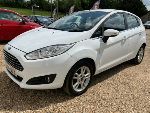 Ford Fiesta  1.2 ZETEC. Petrol. Manual. 5 Door. White. 