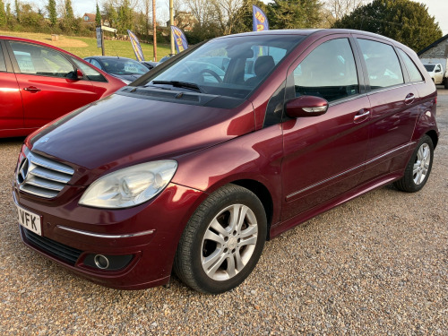 Mercedes-Benz B-Class B180  B180 CDi SE Auto. Diesel. Automatic CVT. Family Car