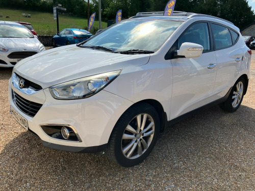 Hyundai ix35  2.0 CRDi Premium. Family Automatic 4x4. Auto. Diesel.