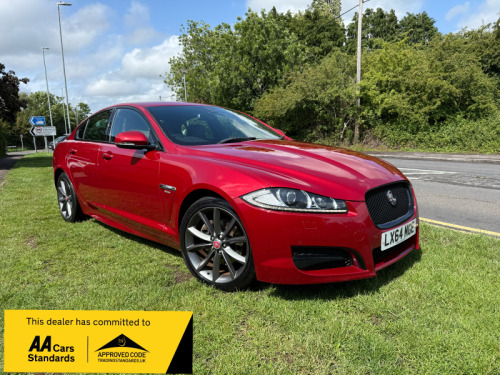 Jaguar XF D R-SPORT 4-Door