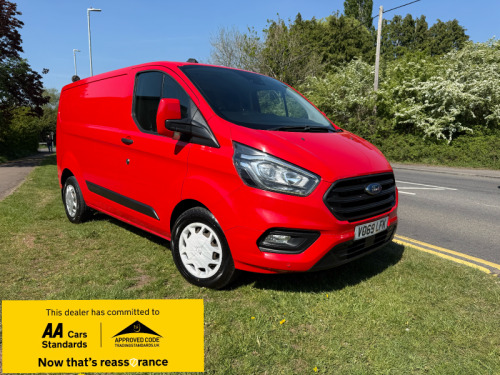 Ford Transit Custom  340 TREND P/V ECOBLUE 1 OWNER FSH RACKING INVERTER PLUS VAT