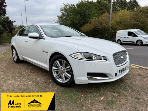 Jaguar XF  D LUXURY 4-Door JUST 60k 10 JAGUAR SERVICES 