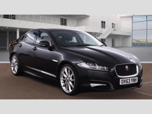 Jaguar XF  3.0d S V6 Premium Luxury Saloon 4dr Diesel Auto (s/s) STUNNING CAR
