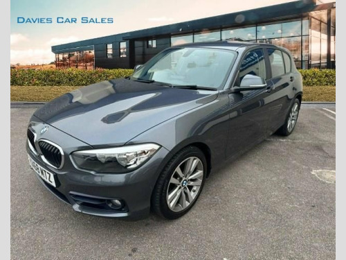 BMW 1 Series  1.5 118i Sport Hatchback 5dr Petrol Manual Euro 6 