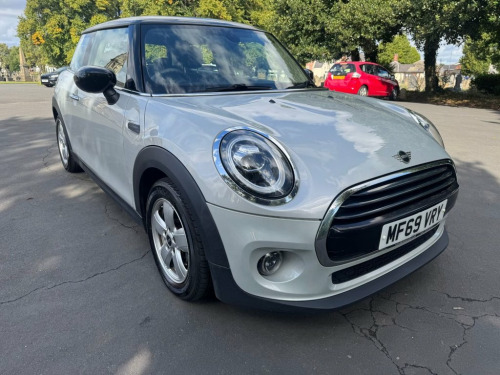 MINI Hatch  1.5 Cooper Classic Hatchback 3dr Petrol Manual Eur
