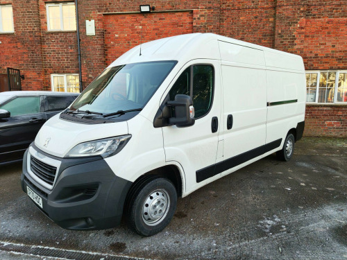 Peugeot Boxer  2.2 BlueHDi H2 Professional Van 140ps