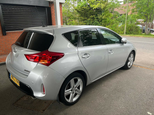 Toyota Auris  EXCEL VALVEMATIC  5-Door