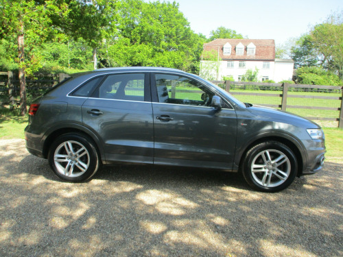 Audi Q3  TDI QUATTRO S LINE 5-Door