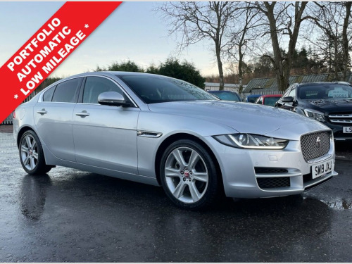 Jaguar XE  2.0d Portfolio Saloon 4dr Diesel Automatic 180 bhp