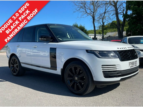 Land Rover Range Rover  3.0 SD V6 Vogue black pack SUV 5dr Diesel Auto 4WD