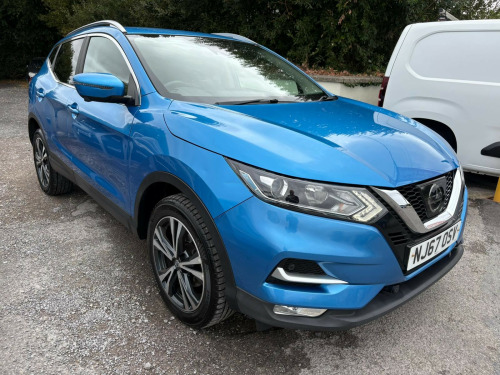 Nissan Qashqai  1.2 DiG-T N-Connecta 5dr