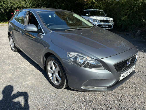 Volvo V40  1.6 D2 SE Nav Hatchback 5dr Diesel Manual Euro 5 (s/s) (115 ps)