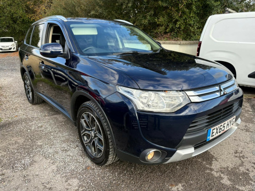 Mitsubishi Outlander  2.2 DI-D GX3 SUV 5dr Diesel Manual 4WD Euro 5 (s/s) (150 ps) 7 Seat