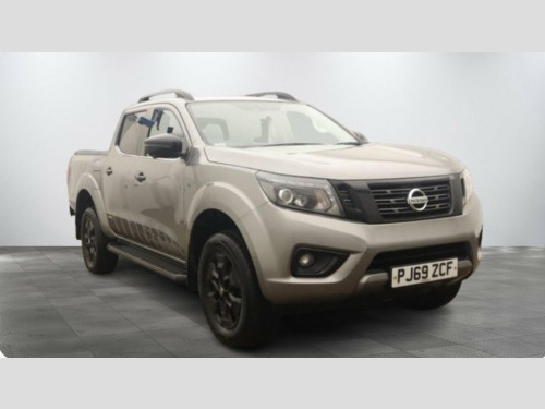 Nissan Navara  2.3 dCi N-Guard Pickup Double Cab 4dr Diesel Manua