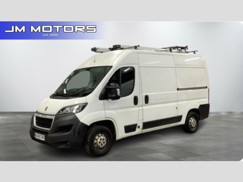 Peugeot Boxer  2.2 BlueHDi 335 Professional Panel Van 5dr Diesel  