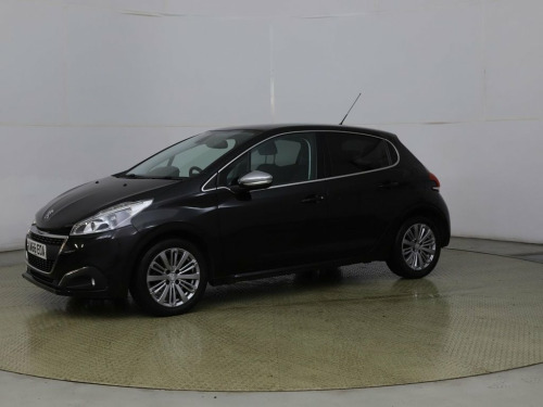 Peugeot 208  1.2 PureTech Allure Hatchback 5dr Petrol Manual Eu