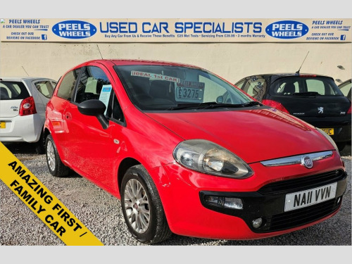 Fiat Punto Evo  1.2 8v MYLIFE 3d 68 BHP * PERFECT FIRST / FAMILY C