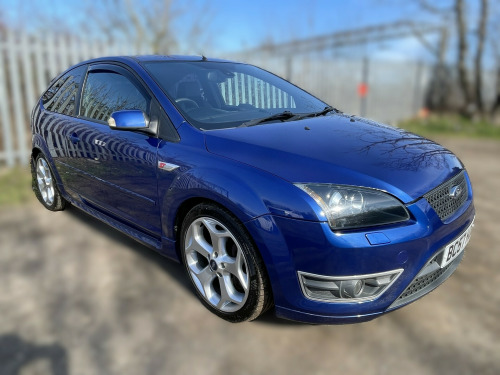 Ford Focus  2.5 SIV ST-3 Hatchback 3dr Petrol Manual (224 g/km, 221 bhp)