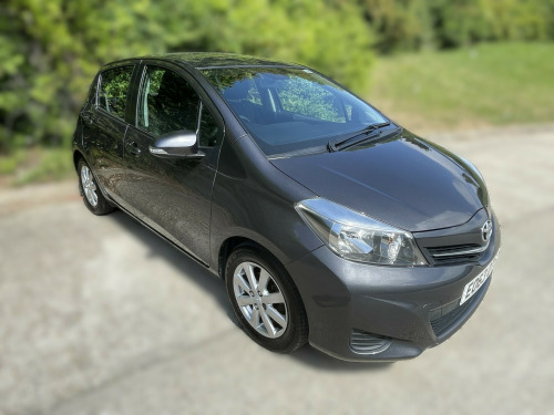 Toyota Yaris  1.33 Dual VVT-i TR Hatchback 5dr Petrol Multidrive S Euro 5 (101 ps)