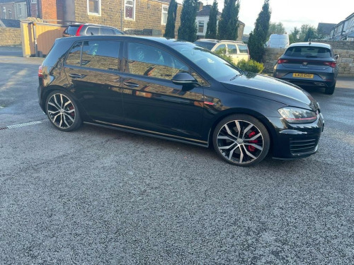 Volkswagen Golf  GTI PERFORMANCE DSG 5-Door