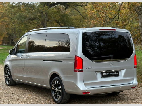 Mercedes-Benz V-Class  2.2 V250d BlueTEC Sport MPV 5dr Diesel G-Tronic+ Euro 6 (s/s) 8 Seat XLWB (