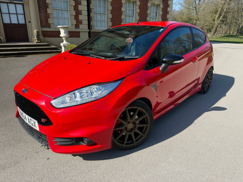 Ford Fiesta  1.6 T EcoBoost ST-2