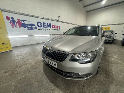 Skoda Superb  2.0 TDI Elegance 