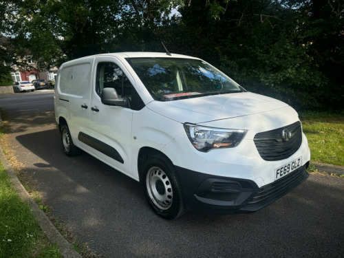Vauxhall Combo  1.6 Turbo D 2300 Edition L2 H1 Euro 6 (s/s) 4dr