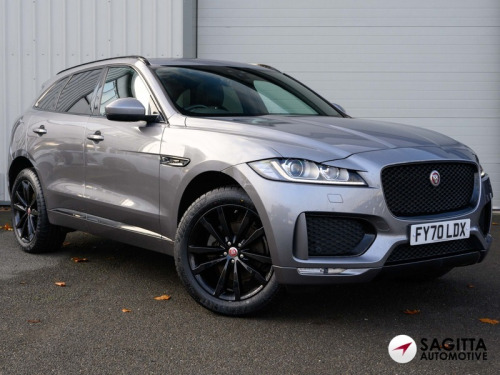 Jaguar F-PACE  2.0 D180 Chequered Flag SUV 5dr Diesel Auto AWD Euro 6 (s/s) (180 ps)