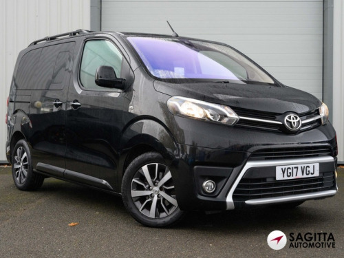 Toyota Verso  2.0D Family Compact MPV 5dr Diesel Auto SWB Euro 6 (s/s) (8 Seat) (180 ps)