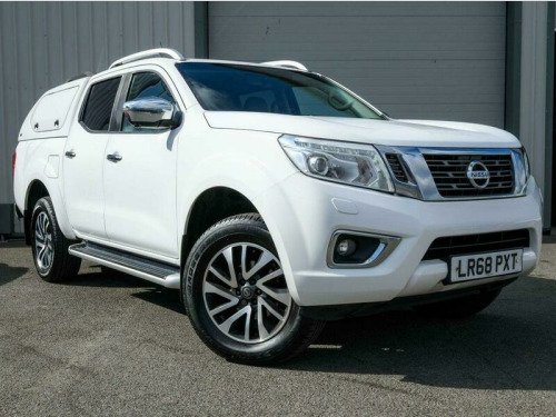 Nissan Navara  2.3 dCi Tekna Pickup Double Cab 4dr Diesel Manual 4WD Euro 6 (s/s) (190 ps)