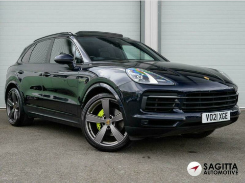 Porsche Cayenne  3.0 V6 E-Hybrid 17.9kWh SUV 5dr Petrol Plug-in Hybrid TiptronicS 4WD Euro 6