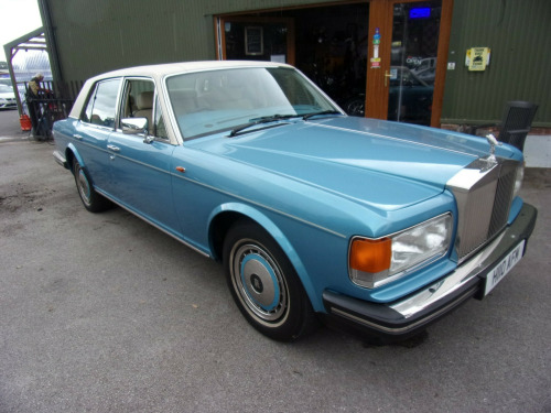 Rolls-Royce Silver Spirit 11