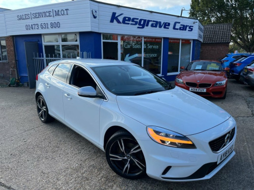 Volvo V40  2.0 T2 R-Design Pro Hatchback 5dr Petrol Manual Eu