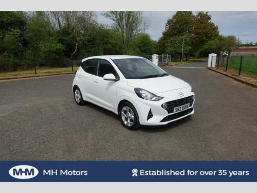 Hyundai i10  1.0 MPI SE CONNECT 5d 65 BHP IMMACULATE EXAMPLE / 