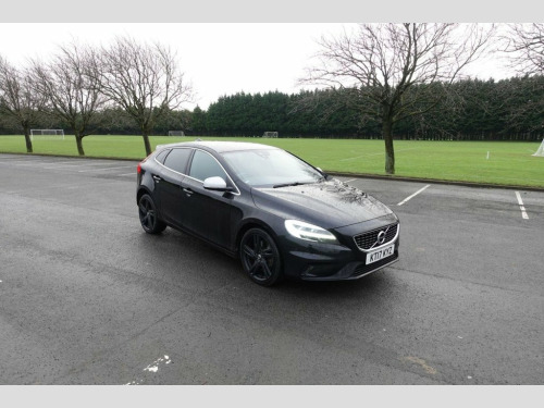 Volvo V40  2.0 D4 R-Design Pro Hatchback 5dr Diesel Manual Eu