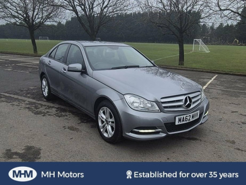 Mercedes-Benz C-Class C220 2.1 C220 CDI BlueEfficiency Executive SE Saloon 4d