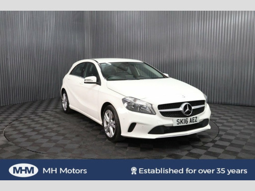 Mercedes-Benz A-Class  1.5 A180d Sport (Executive) Hatchback 5dr Diesel M