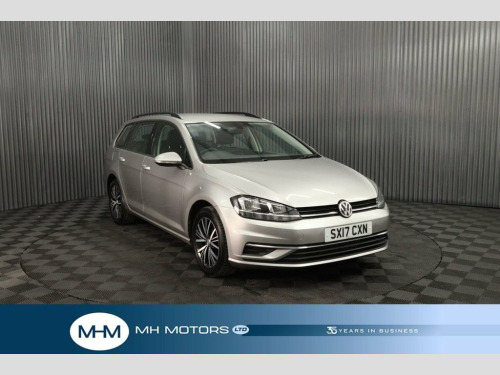 Volkswagen Golf  2.0 TDI BlueMotion Tech SE Nav Estate 5dr Diesel M